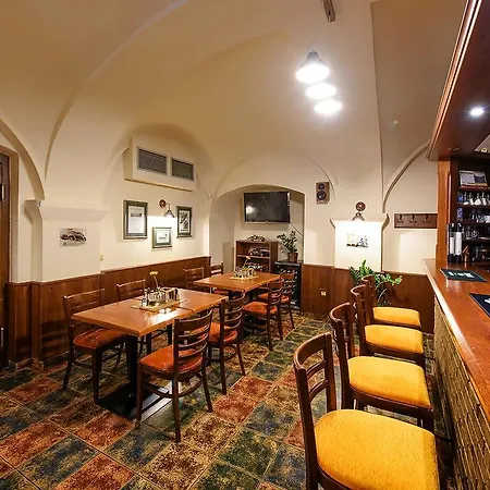 Restaurace A U Palečků Skuteč